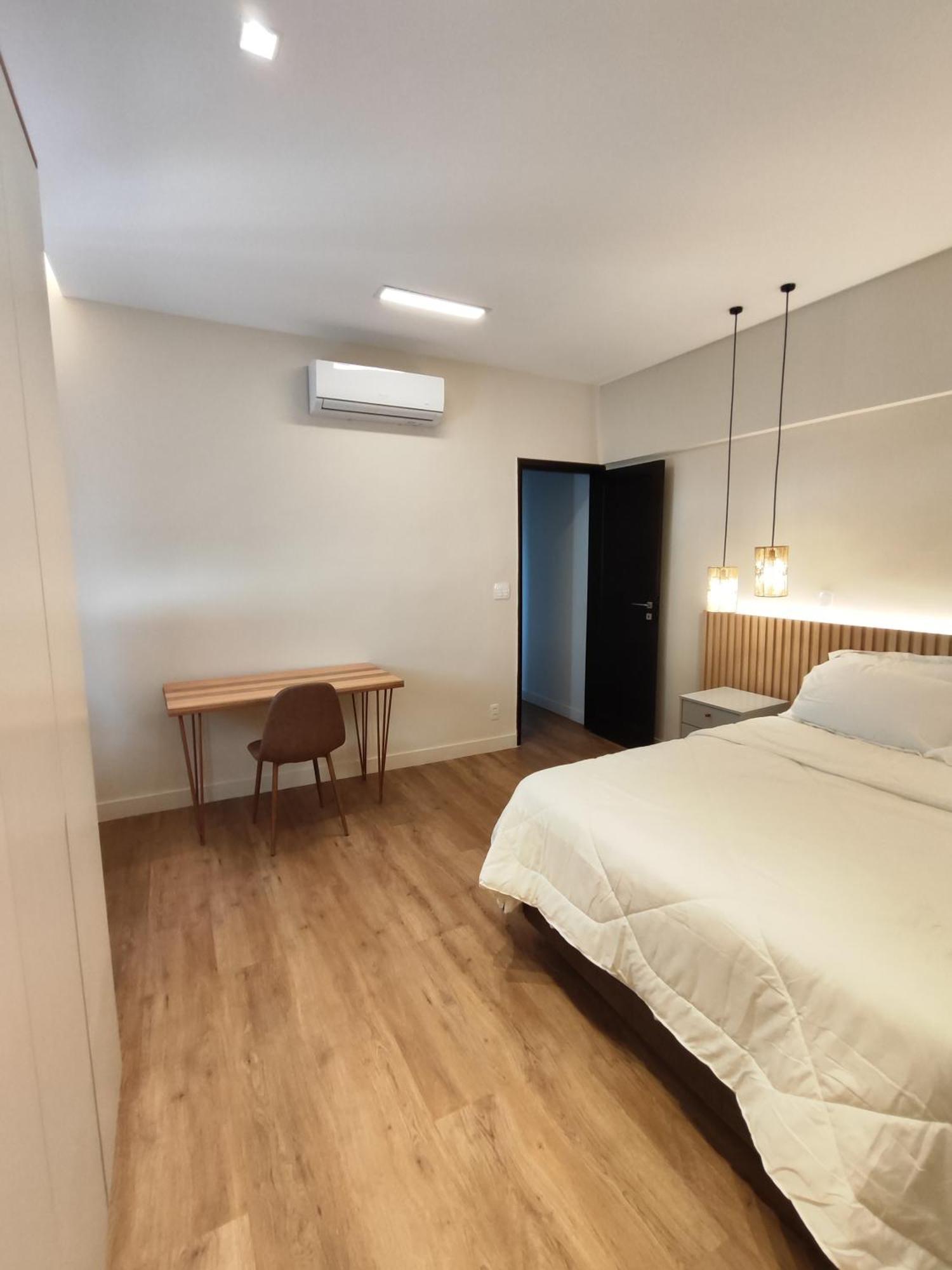 A Uma Quadra Da De Copacabana Apartment *